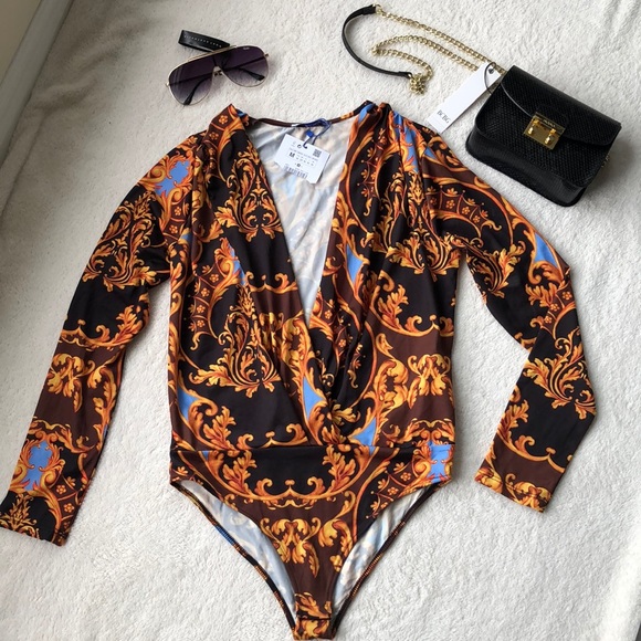 Zara Tops - NWT 🌸 ZARA BODYSUIT 🌸